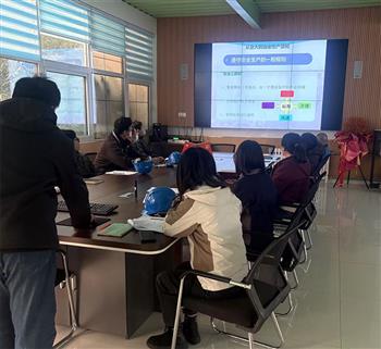 金鋒鋸業(yè)舉辦新入職員工帶鋸床、帶鋸條業(yè)務(wù)知識培訓(xùn)